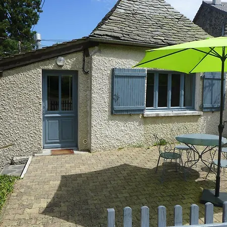 Holiday home La P'tite Maison Saint-Hostien