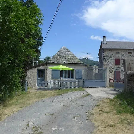 Holiday home La P'tite Maison Saint-Hostien