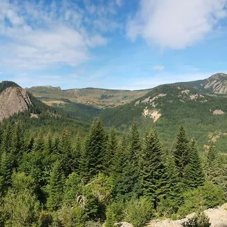 Casa de Férias La P'tite Maison Saint-Hostien